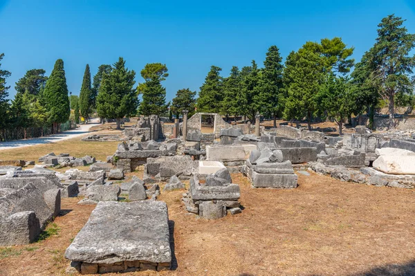 Hırvatistan 'ın Split kenti yakınlarındaki antik Salona kalıntılarının Manastarine' i