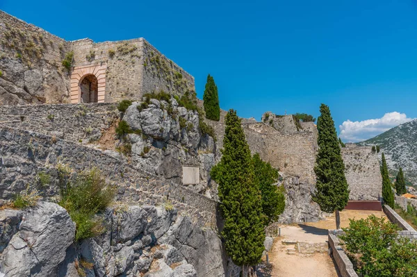 Hırvatistan 'ın Split kenti yakınlarındaki Klis kalesi