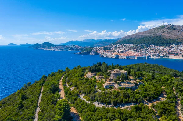 Hırvatistan 'daki Dubrovnik ve Lokrum adasının hava manzarası
