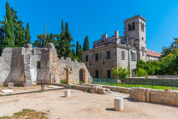 Hırvatistan 'ın Lokrum Adası' ndaki Aziz Mary Manastırı