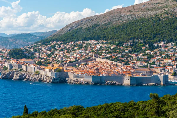 Hırvatistan 'daki Dubrovnik ve Lokrum adasının hava manzarası