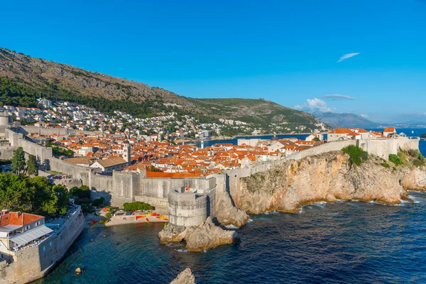 Hırvatistan 'ın Dubrovnik kentindeki eski kentin güçlendirilmesi manzarası