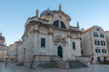 Hırvatistan 'ın Dubrovnik kentindeki Saint Blaise kilisesinin gün doğumu manzarası