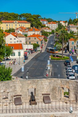 Hırvat kenti Dubrovnik 'teki Yığın Kapısı' na giden meydan