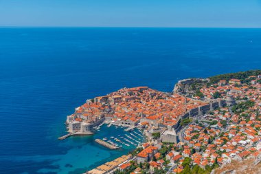 Srd tepesinden Hırvat kasabası Dubrovnik 'in hava manzarası