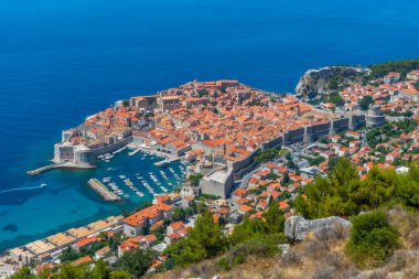 Srd tepesinden Hırvat kasabası Dubrovnik 'in hava manzarası