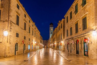 Hırvatistan 'ın Dubrovnik kentindeki Stradun Caddesi' nin gün doğumu manzarası