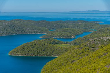 Hırvatistan 'daki Mljet ulusal parkında Veliko jezero' nun hava manzarası