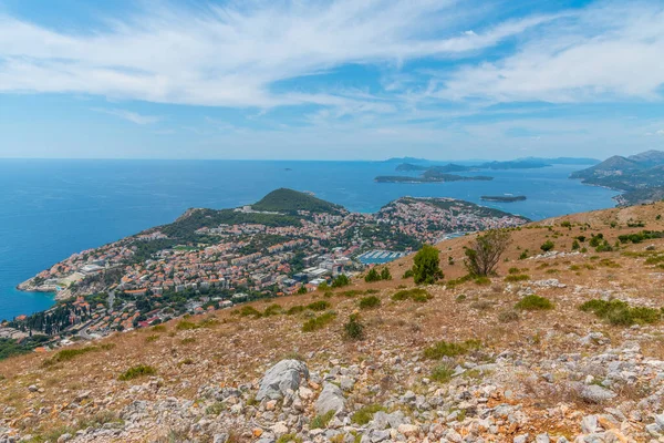 Hırvatistan 'ın Dubrovnik kentinin çağdaş kesiminin havadan görüşü
