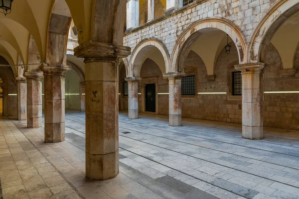 Vnitřní Nádvoří Paláce Sponza Dubrovníku Chorvatsko — Stock fotografie