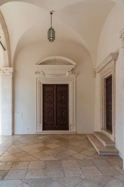 Patio Interior Del Palacio Del Rector Dubrovnik Croacia —  Fotos de Stock