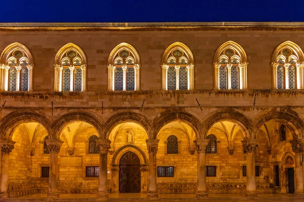 Hırvatistan 'ın Dubrovnik kentindeki rektör sarayının gündoğumu manzarası