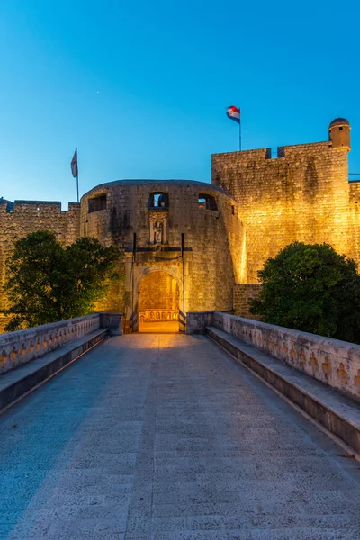 Hırvatistan 'ın Dubrovnik kentindeki Yığın Kapısı' nın gündoğumu