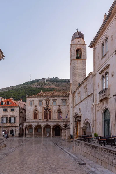 Hırvatistan 'ın Dubrovnik kentindeki Sponza sarayının gün doğumu manzarası