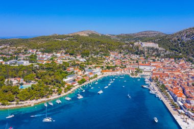 Hırvat kenti Hvar 'ın hava manzarası