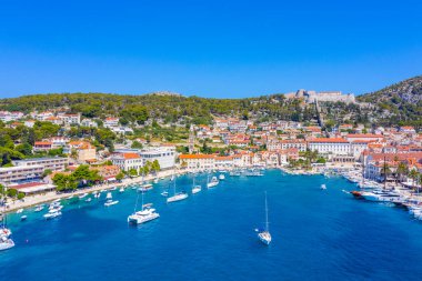 Hırvat kenti Hvar 'ın hava manzarası