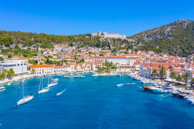 Hırvat kenti Hvar 'ın hava manzarası