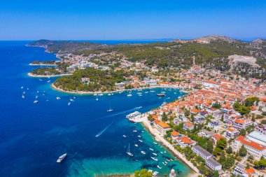 Hırvat kenti Hvar 'ın hava manzarası
