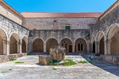 Hırvatistan 'ın Hvar kentindeki Fransisken Manastırı