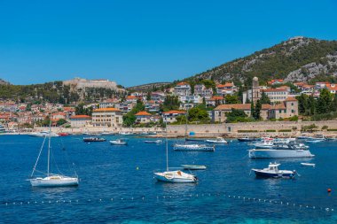 Hırvatistan 'ın Hvar kentinin şehir manzarası