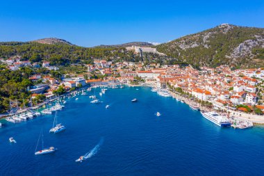 Hırvat kenti Hvar 'ın hava manzarası