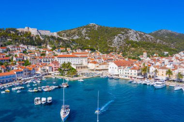 Hırvat kenti Hvar 'ın hava manzarası