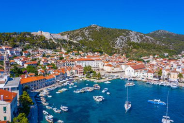 Hırvat kenti Hvar 'ın hava manzarası