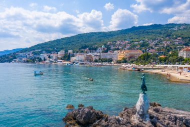 Hırvat kenti Opatija 'nın kıyı şeridi