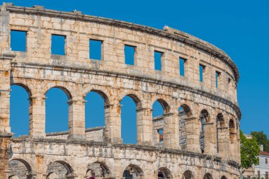 Hırvatistan 'ın Pula kentinde Roma Amfitiyatrosuna Bakış