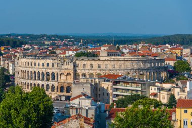Hırvatistan 'ın Pula kentinde Roma Amfitiyatrosuna Bakış