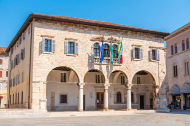 Hırvatistan 'ın Pula kentinde Forum meydanının gün doğumu manzarası