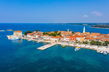 Hırvat kenti Porec 'in hava manzarası