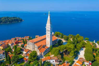 Hırvat kenti Rovinj 'deki Aziz Euphemia Kilisesi