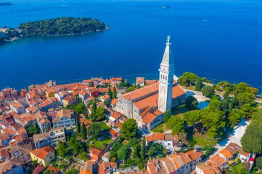 Hırvat kenti Rovinj 'deki Aziz Euphemia Kilisesi
