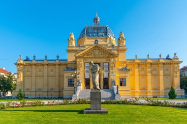 Zagreb ve Hırvatistan 'da sarı sanat pavyonu
