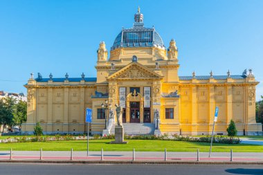 Zagreb ve Hırvatistan 'da sarı sanat pavyonu