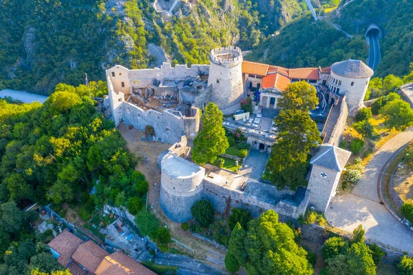 Hırvatistan 'ın Rijeka kentindeki Trsat kalesinin hava manzarası