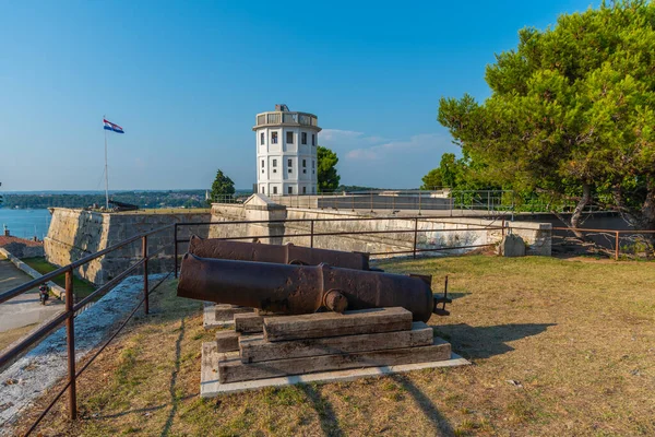 Cannoni Alla Fortezza Kastel Nella Città Croata Pola — Foto Stock