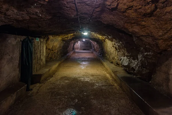 Zerostrasse 克罗地亚波拉老城下面的地下隧道 — 图库照片