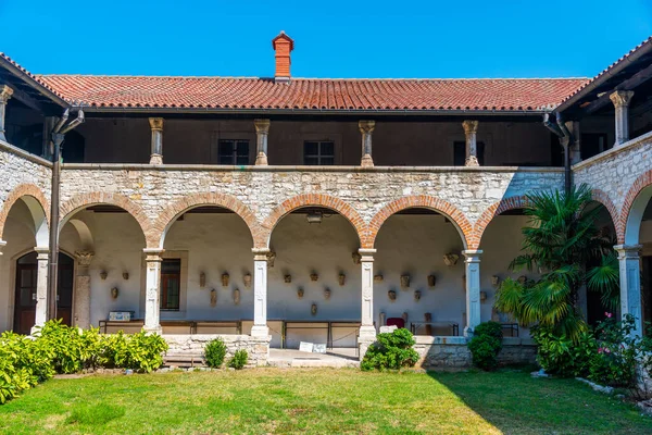 Cloister Church Monastery Francis Pula Croatia — ストック写真