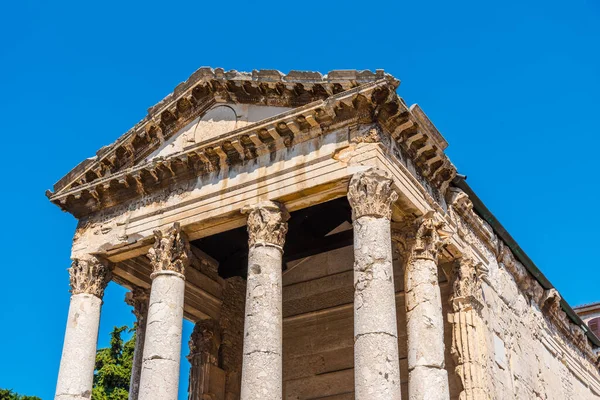 Hırvatistan 'ın Pula kentindeki Augustus Tapınağı