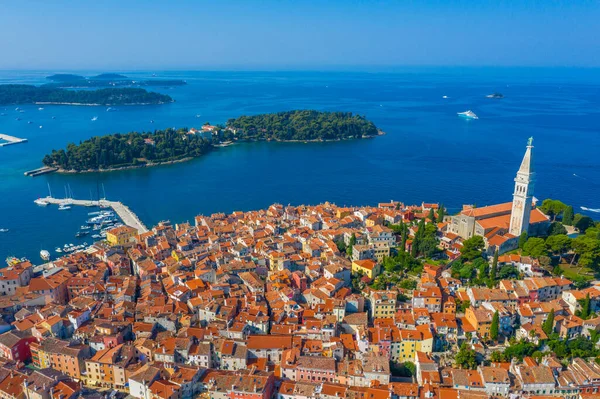 Hırvat kenti Rovinj 'deki Aziz Euphemia Kilisesi