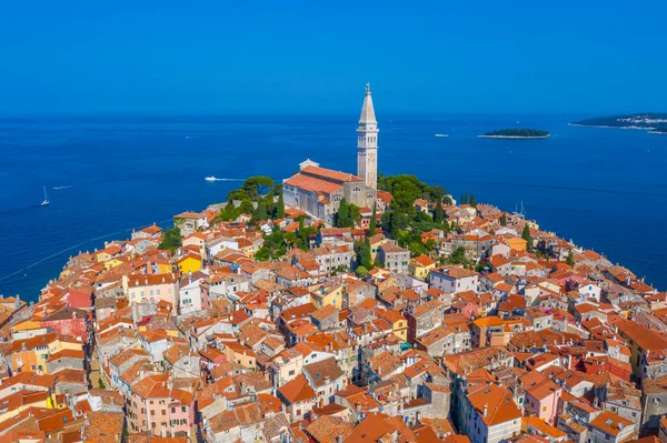 Hırvat kenti Rovinj 'deki Aziz Euphemia Kilisesi