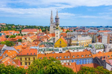 Zagreb ve Dolac pazarının katedralinin hava manzarası, Hırvatistan
