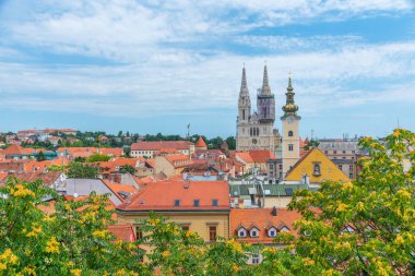 Zagreb ve Dolac pazarının katedralinin hava manzarası, Hırvatistan