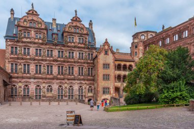 Almanya 'nın Heidelberg kentindeki sarayın ana avlusu.