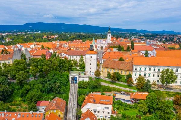 Hırvatistan 'ın üst kasabası Zagreb' in hava manzarası