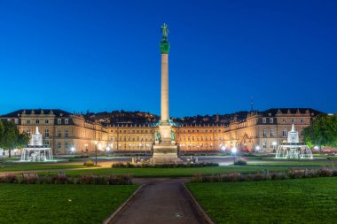 Schlossplatz, Almanya 'dan Stuttgart' taki yeni sarayın gündoğumu manzarası