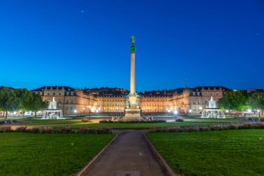 Schlossplatz, Almanya 'dan Stuttgart' taki yeni sarayın gündoğumu manzarası