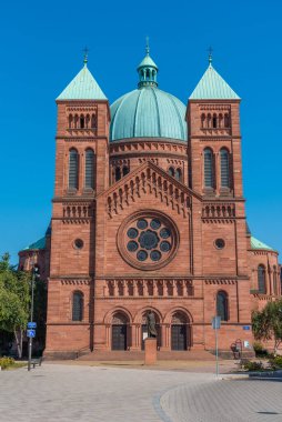 Saint Pierre le Jeune Caddesi Kilisesi, Fransa
